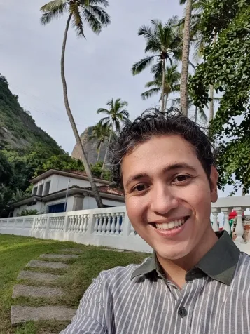 Clécio R. Bom