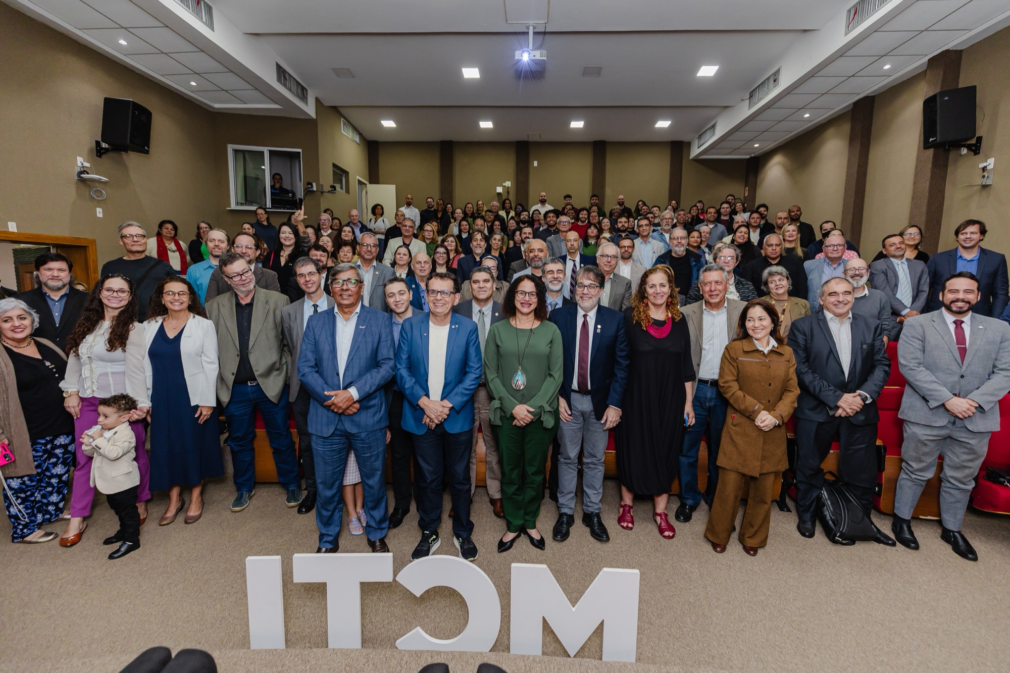 Inaugurazione dei laboratori di IA e tecnologia quantistica del CBPF